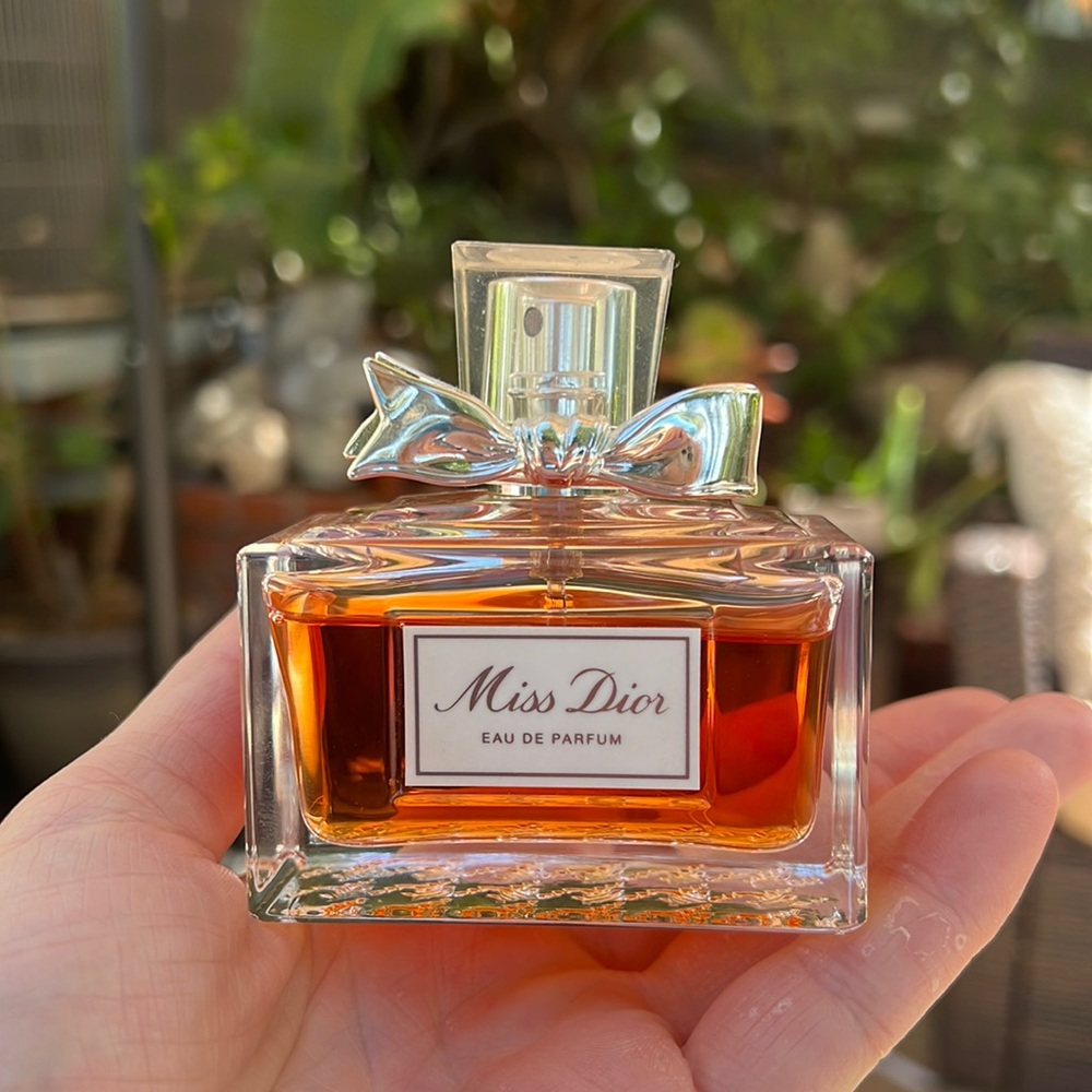 Nearly full 1.7oz 50ml Miss Dior Eau De Parfum